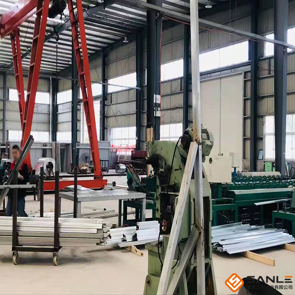 三樂(lè)防火門(mén)窗工廠內(nèi)實(shí)景